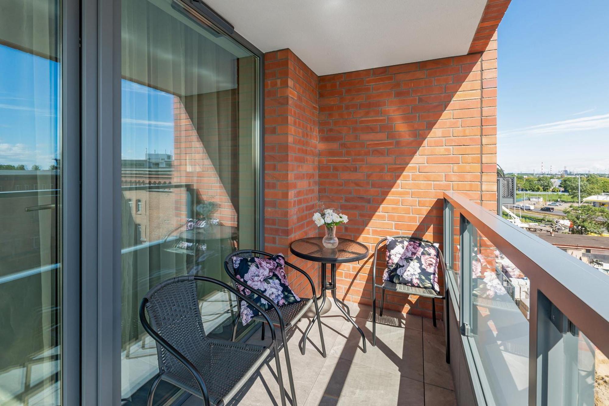 Scala By Moderna Profit- Lakowa 60c- Parking Apartment *